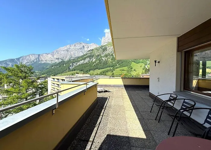 Royal 51 لوكباد